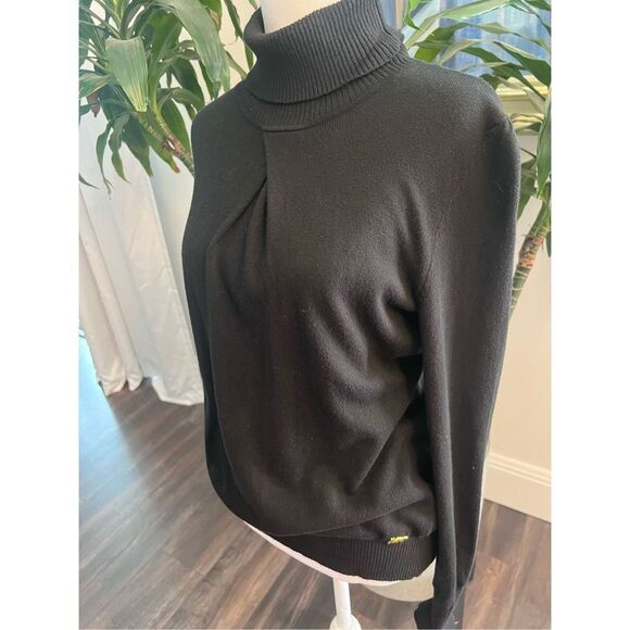 Michael Korse black turtle sweater size small - Picture 6 of 10